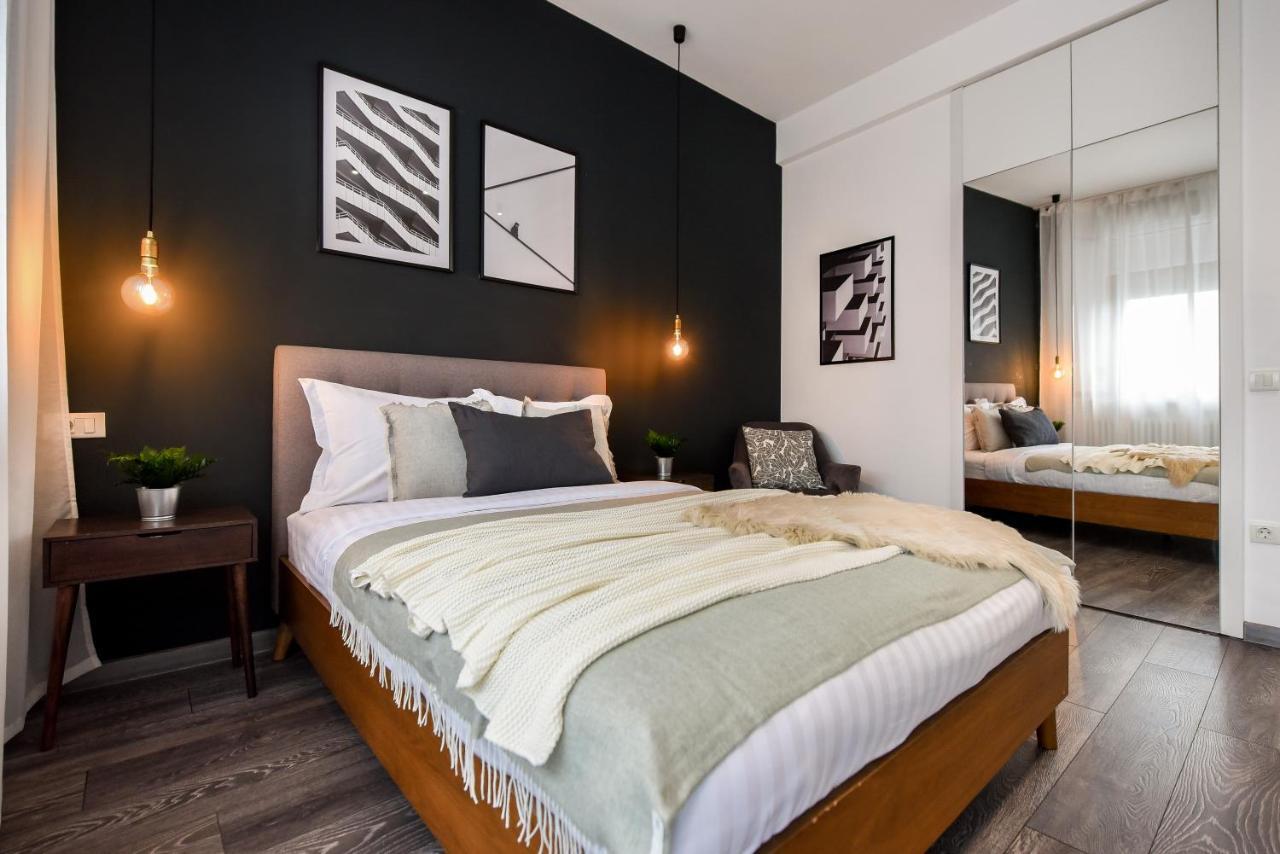 Premium Urban Living - Stylish Apartments At Universitate Prime Location Bucharest Exterior photo